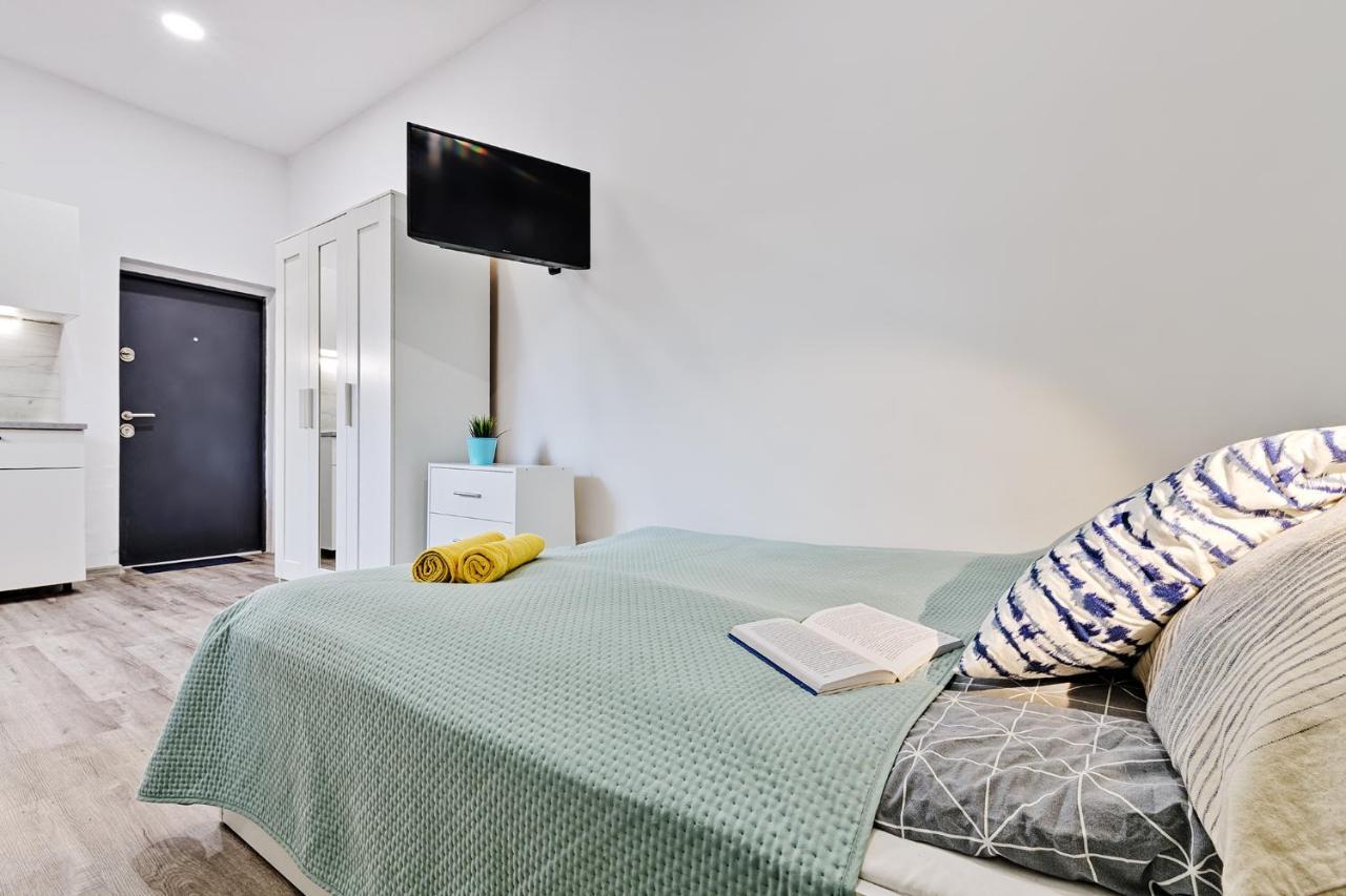 Delux9 Apartment Lodź Bagian luar foto