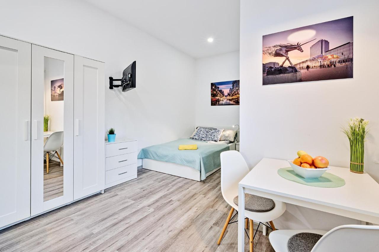 Delux9 Apartment Lodź Bagian luar foto
